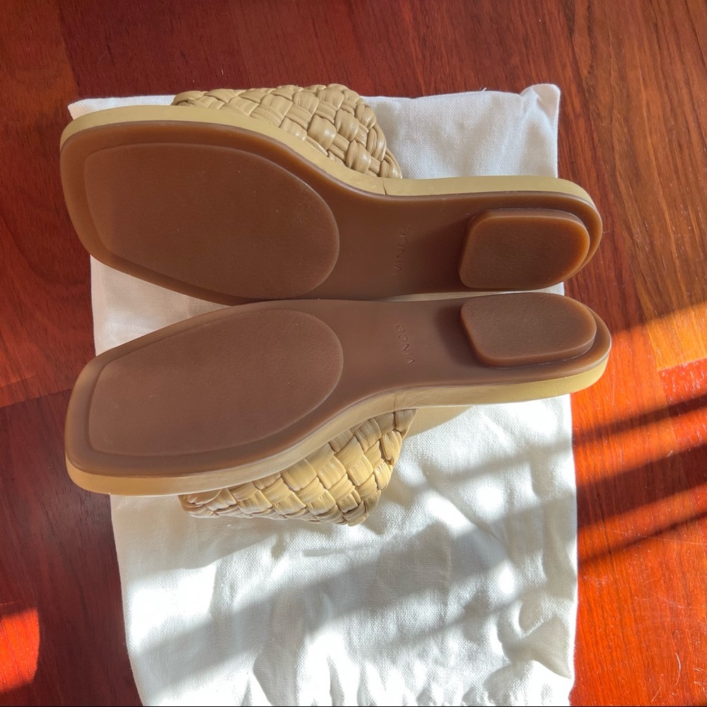 Vince NWT Braided Slides - size 8 - Picture 3 of 4